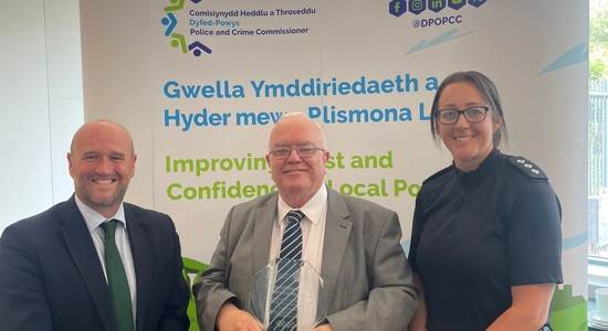 Y Comisiynydd yn Diolch i Wirfoddolwyr mewn Digwyddiad Dathlu Arbennig 